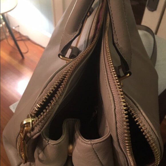 AUTH Pre-owned MARC by MARC JACOBS Goodbye Columbus Sylvie Cement Grey Crossbody - Picture 5 of 16